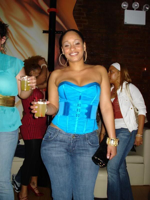 Re The I Love A Female With Wide Nice Hips Thread 