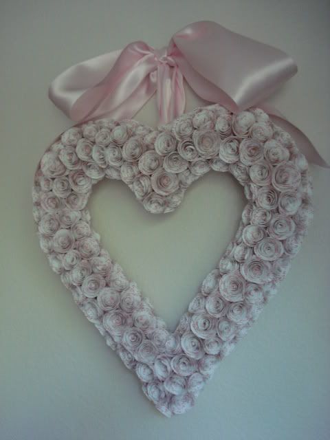 wreath heart pink paper roses