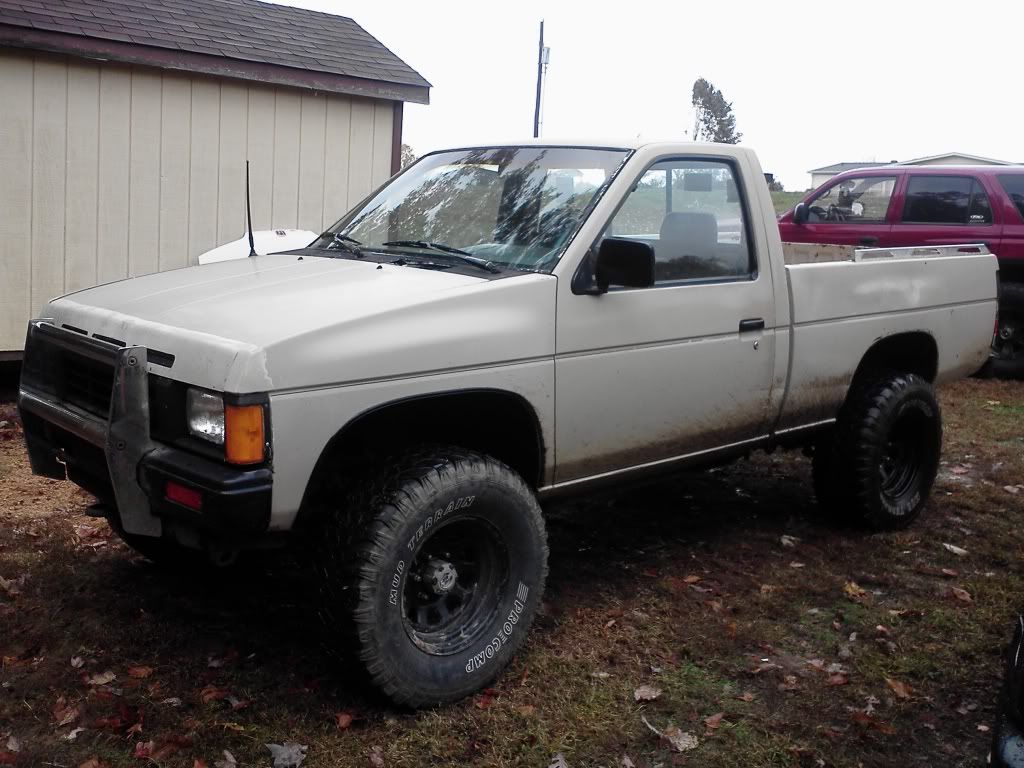 1986 Nissan truck lifted #1