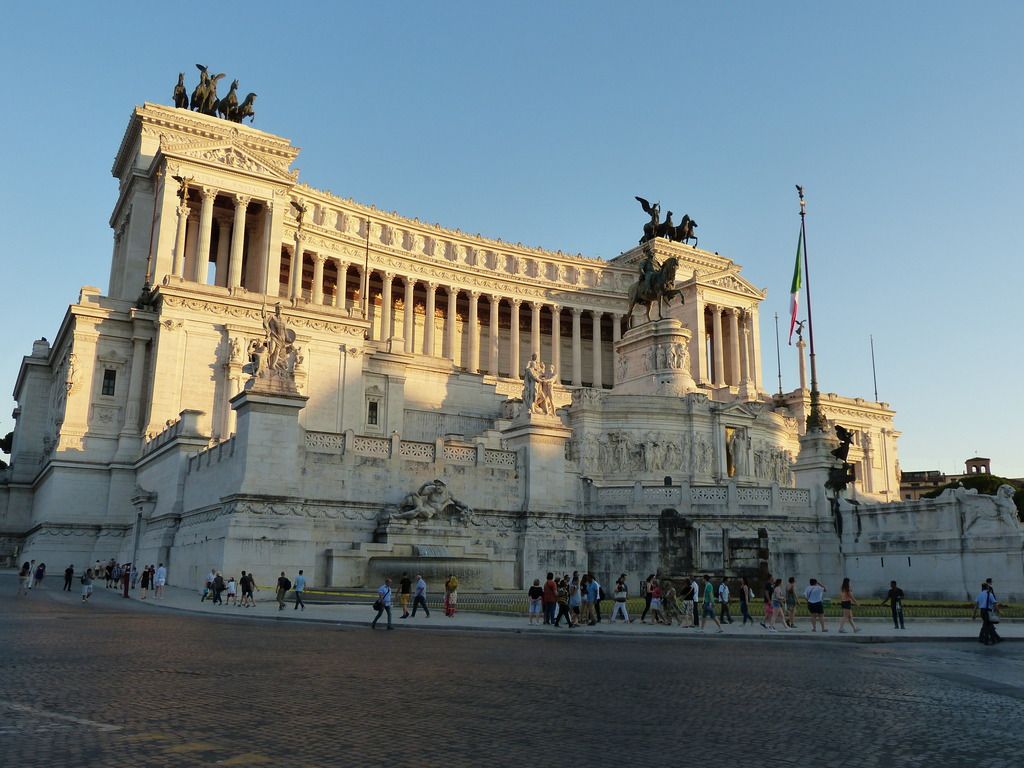Рим (включая музеи), Assisi, Tivoli (Villa d'Este), Orvieto, Неаполь