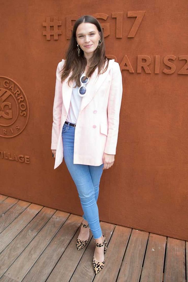  photo anna brewster 35_zpsvfbrbvpc.jpeg