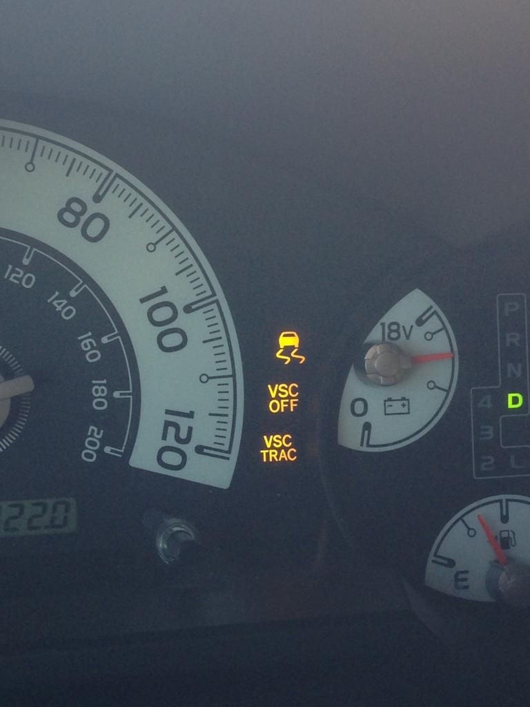 3 traction lights lit up on dash | Toyota FJ Cruiser Forum